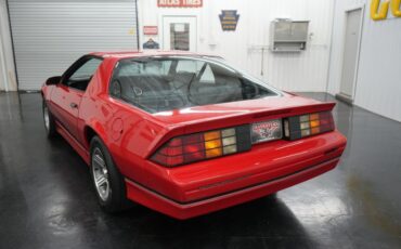 Chevrolet-Other-1990-Red-Grey-25