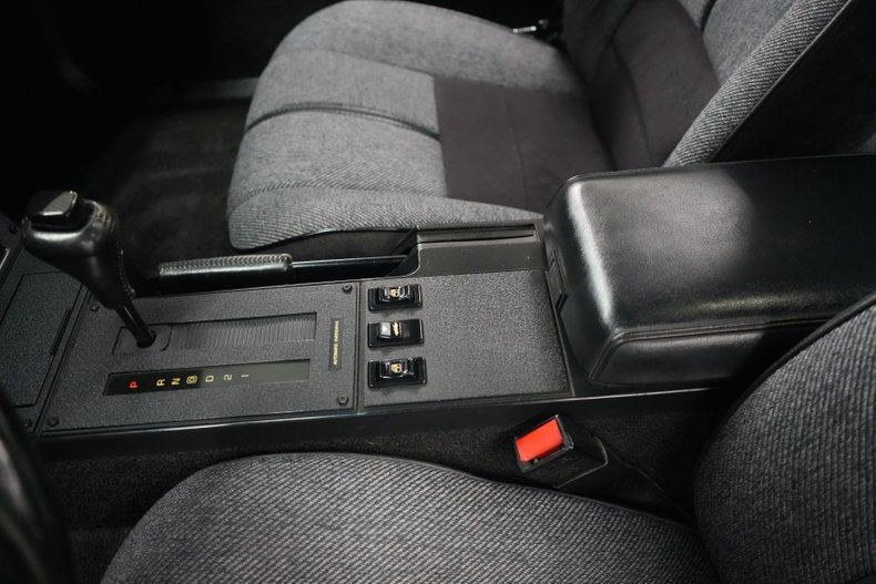 Chevrolet-Other-1990-Red-Grey-27
