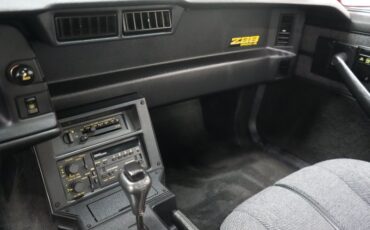 Chevrolet-Other-1990-Red-Grey-28