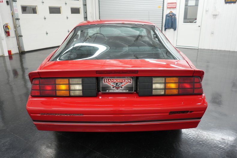 Chevrolet-Other-1990-Red-Grey-32