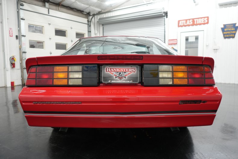 Chevrolet-Other-1990-Red-Grey-33