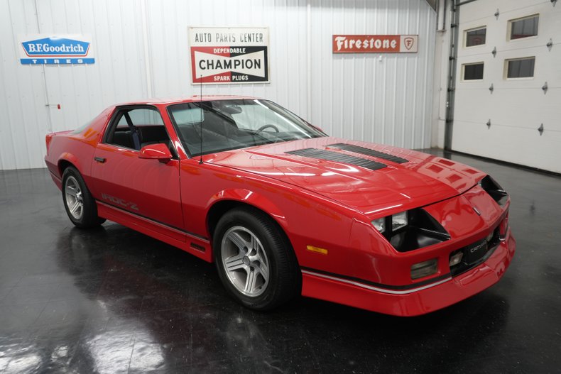 Chevrolet-Other-1990-Red-Grey-40