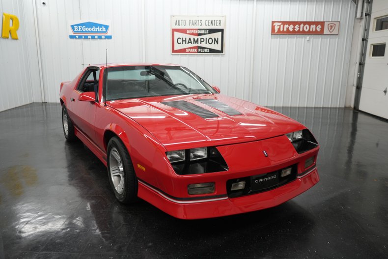 Chevrolet-Other-1990-Red-Grey-42