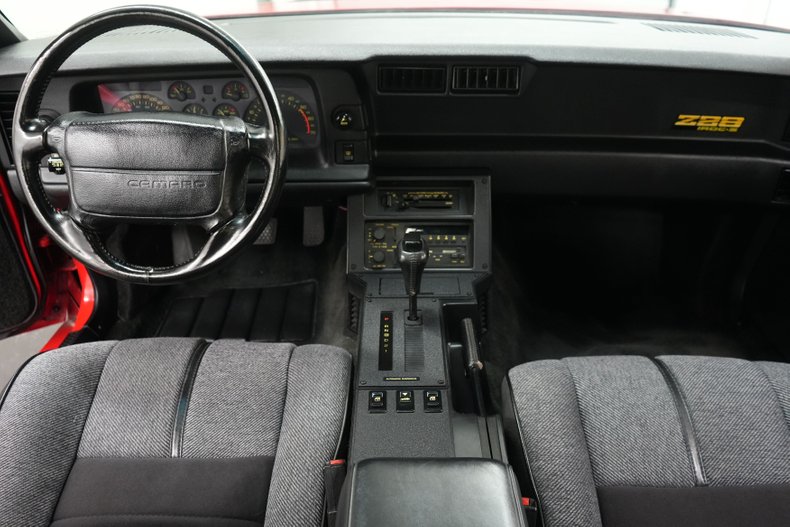 Chevrolet-Other-1990-Red-Grey-46
