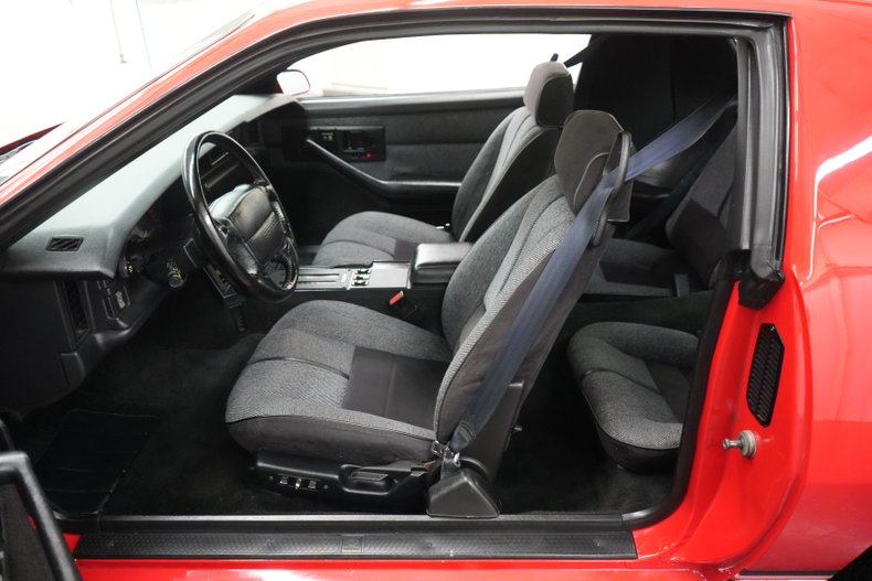 Chevrolet-Other-1990-Red-Grey-9