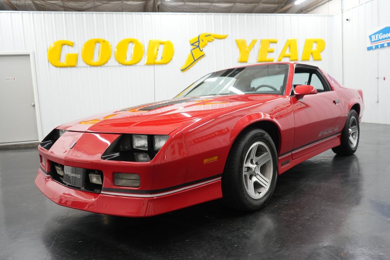 Chevrolet-Other-1990-Red-Grey