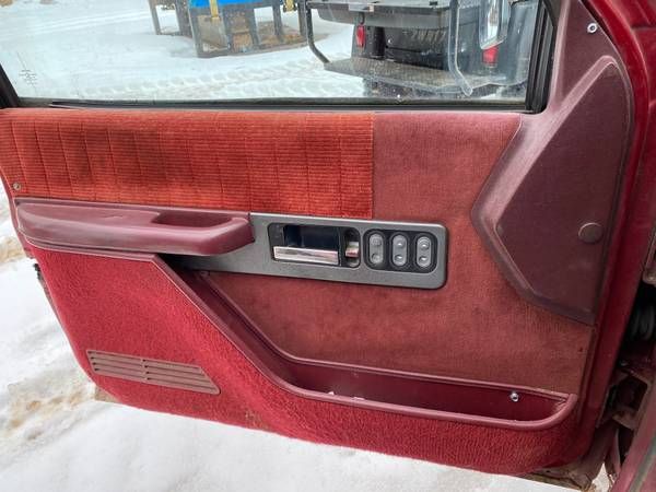Chevrolet-Other-1990-Red-Red-2