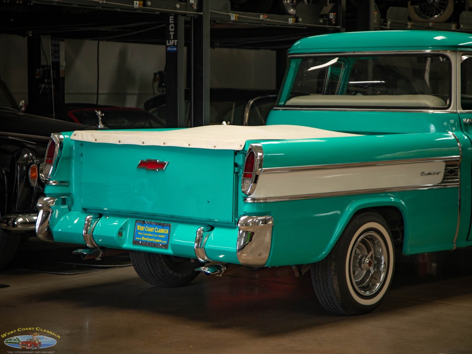 Chevrolet-Other-Pickups-1957-2-Door-Pick-Up-24