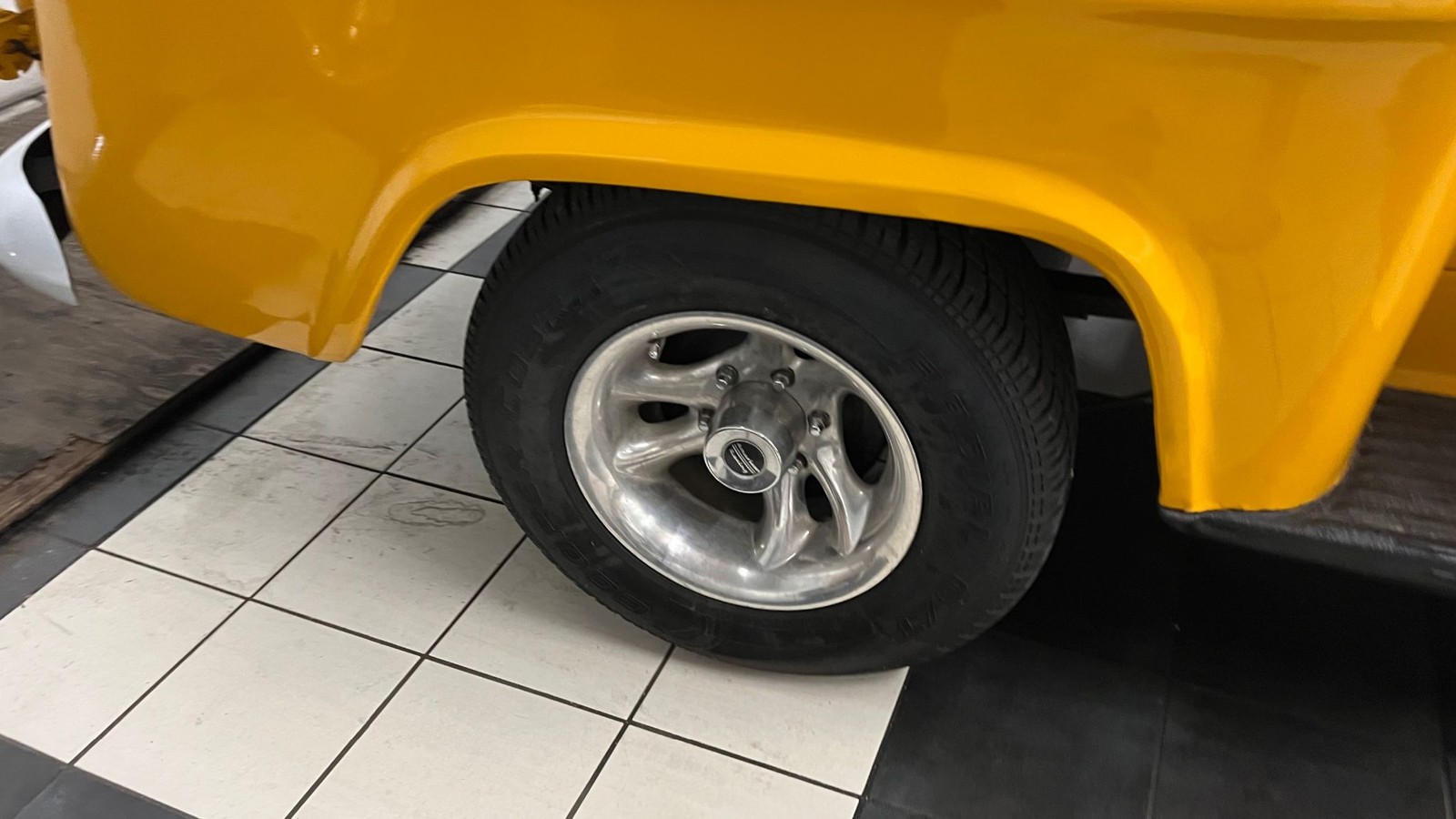 Chevrolet-Other-Pickups-1957-20