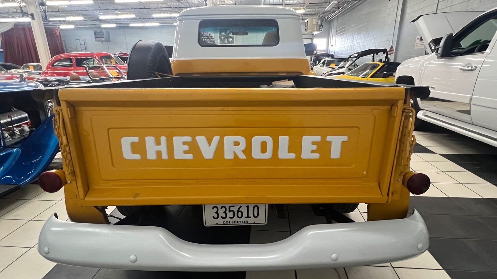 Chevrolet-Other-Pickups-1957-24