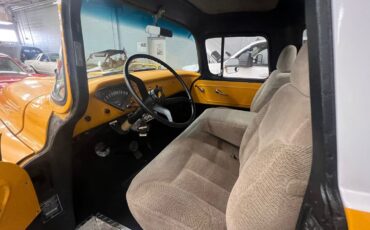 Chevrolet-Other-Pickups-1957-29