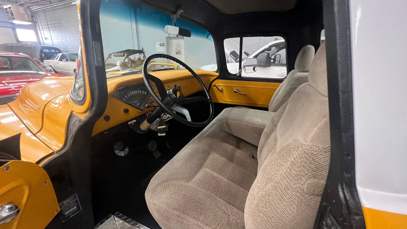 Chevrolet-Other-Pickups-1957-29