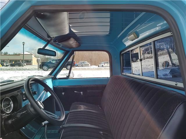 Chevrolet-Other-Pickups-1967-PickupTruck-39