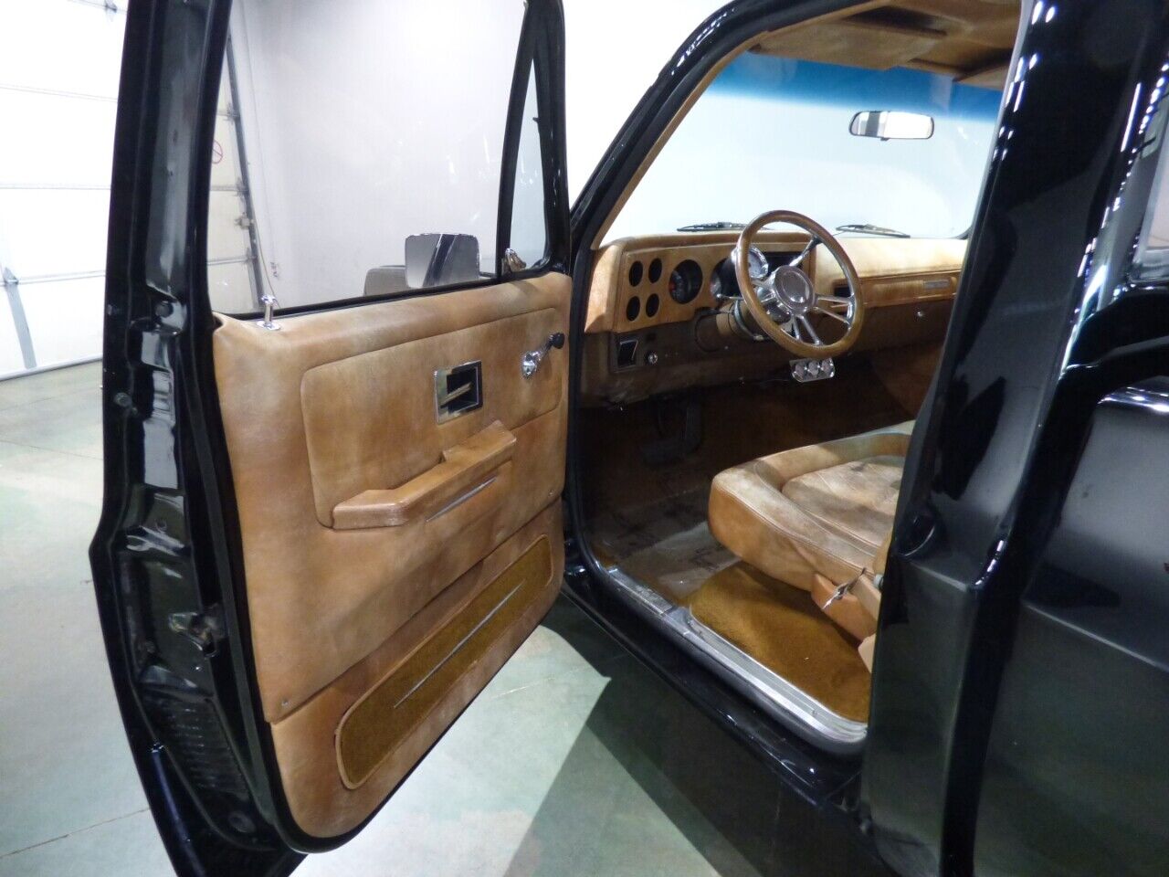 Chevrolet-Other-Pickups-1975-Pickup-Truck-17