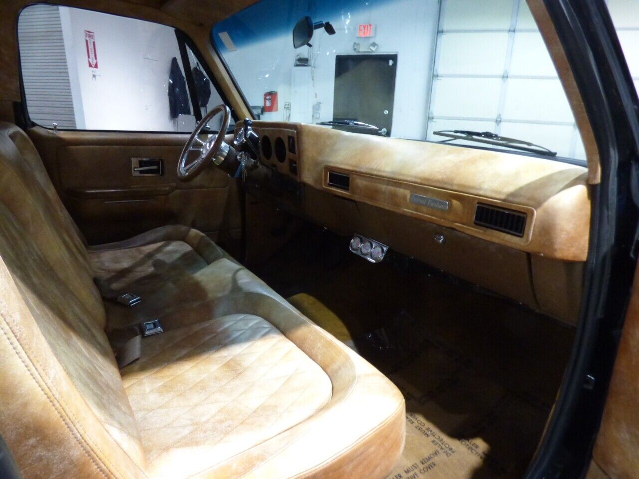 Chevrolet-Other-Pickups-1975-Pickup-Truck-23