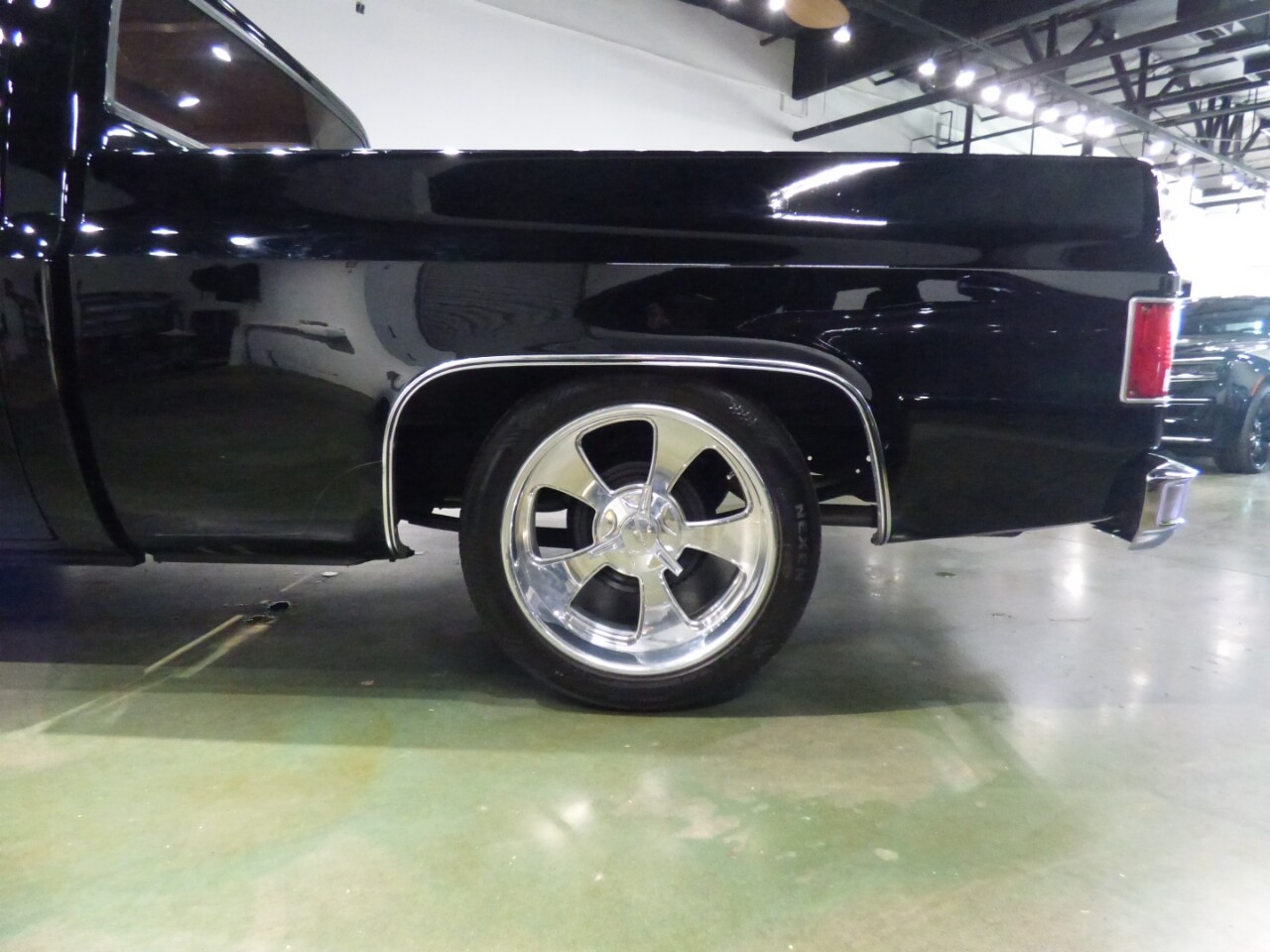 Chevrolet-Other-Pickups-1975-Pickup-Truck-5