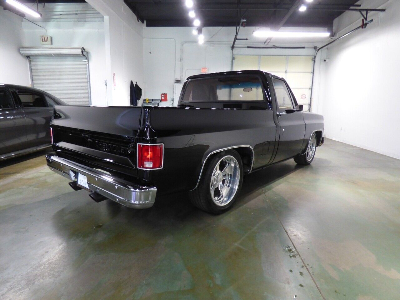 Chevrolet-Other-Pickups-1975-Pickup-Truck-9