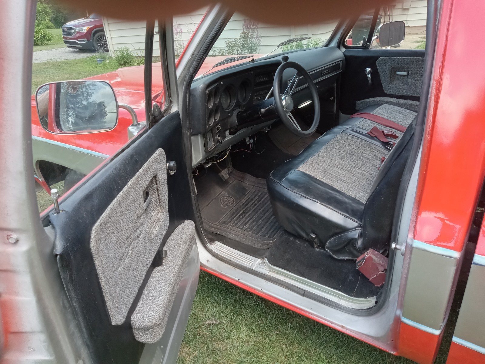 Chevrolet-Other-Pickups-1976-Standard-Cab-Pickup-3