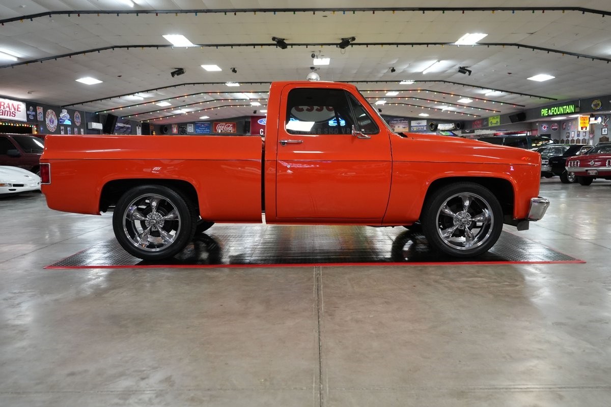Chevrolet-Other-Pickups-1982-Truck-23