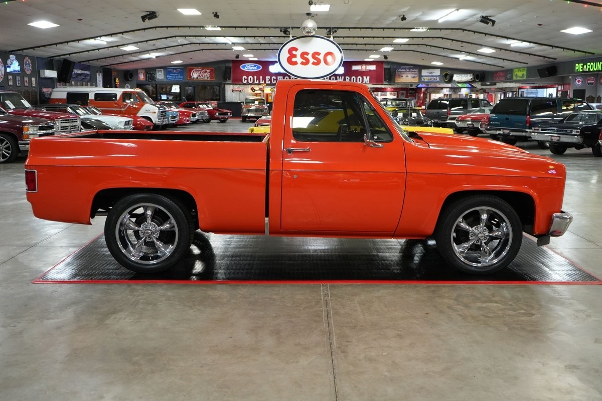 Chevrolet-Other-Pickups-1982-Truck-6