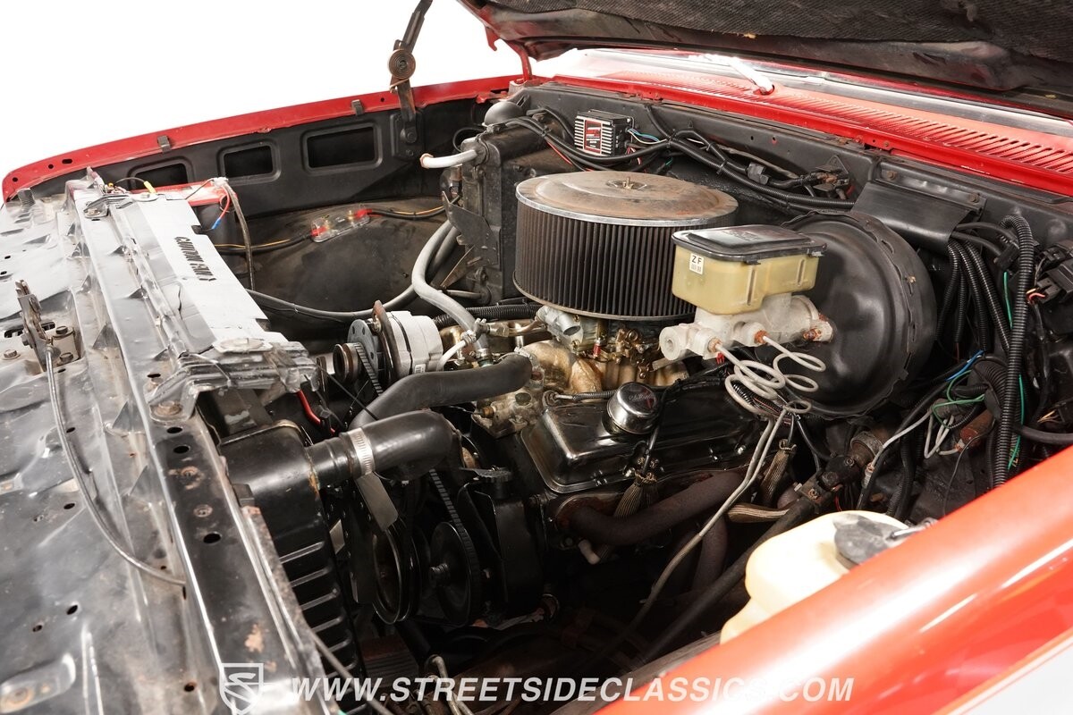 Chevrolet-Other-Pickups-1983-Pickup-Truck-32