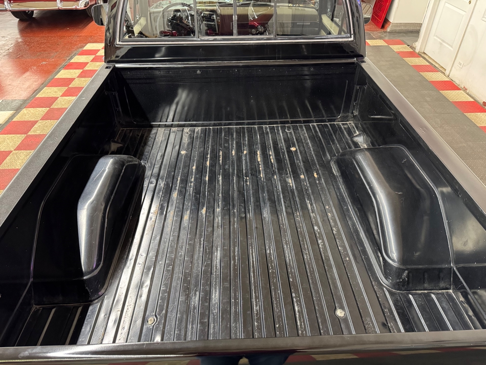 Chevrolet-Other-Pickups-1985-Pickup-12