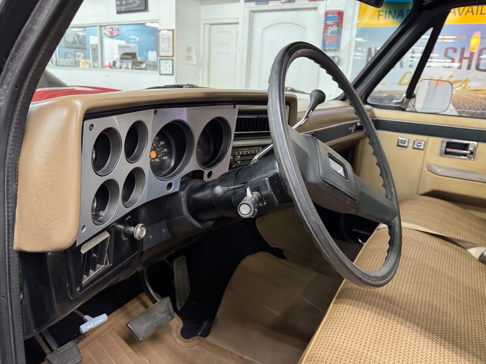 Chevrolet-Other-Pickups-1985-Pickup-39