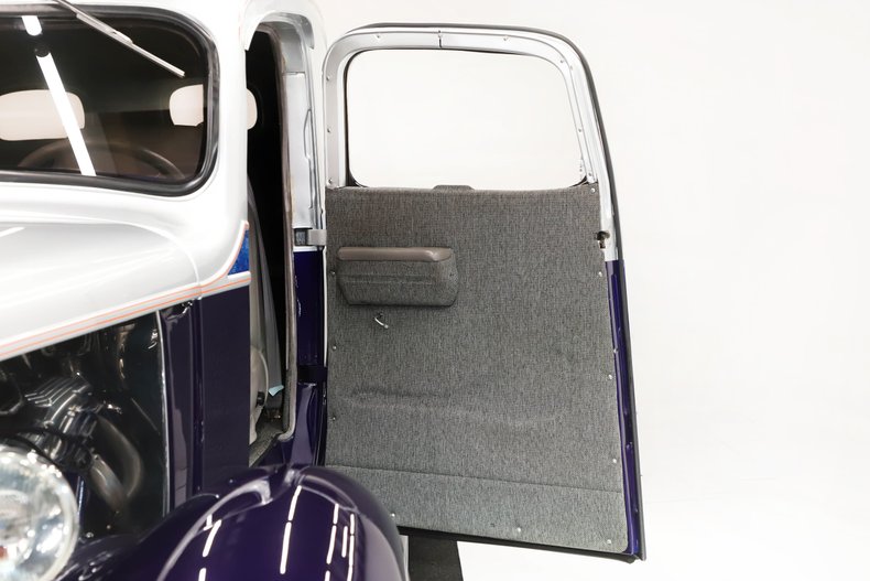 Chevrolet-Panel-truck-1937-Deep-Plum-Pearl-Gray-13