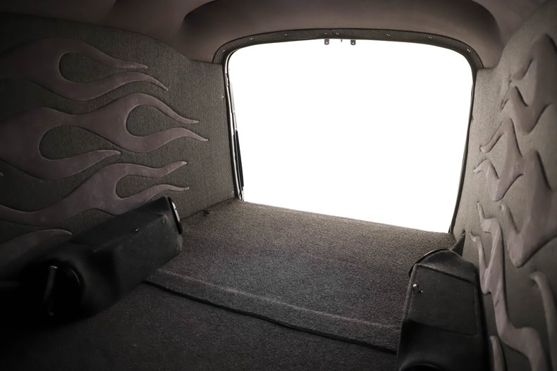 Chevrolet-Panel-truck-1937-Deep-Plum-Pearl-Gray-18