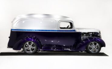 Chevrolet-Panel-truck-1937-Deep-Plum-Pearl-Gray-20