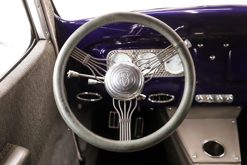 Chevrolet-Panel-truck-1937-Deep-Plum-Pearl-Gray-21