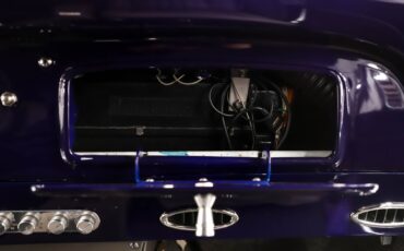 Chevrolet-Panel-truck-1937-Deep-Plum-Pearl-Gray-37