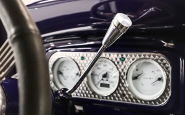 Chevrolet-Panel-truck-1937-Deep-Plum-Pearl-Gray-8