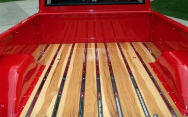 Chevrolet-Pickup-1972-Red-Black-Gray-1