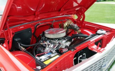 Chevrolet-Pickup-1972-Red-Black-Gray-11