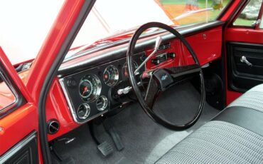 Chevrolet-Pickup-1972-Red-Black-Gray-3