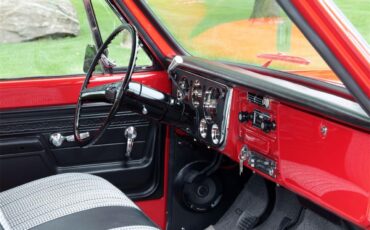 Chevrolet-Pickup-1972-Red-Black-Gray-4