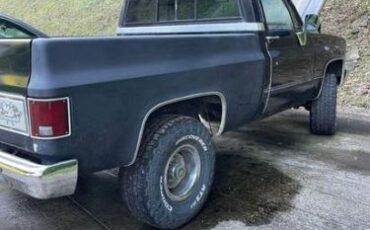 Chevrolet-Pickup-1985-Black-12