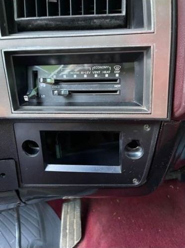 Chevrolet-Pickup-1985-Black-7