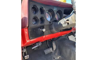 Chevrolet-Pickup-1987-Red-Red-11