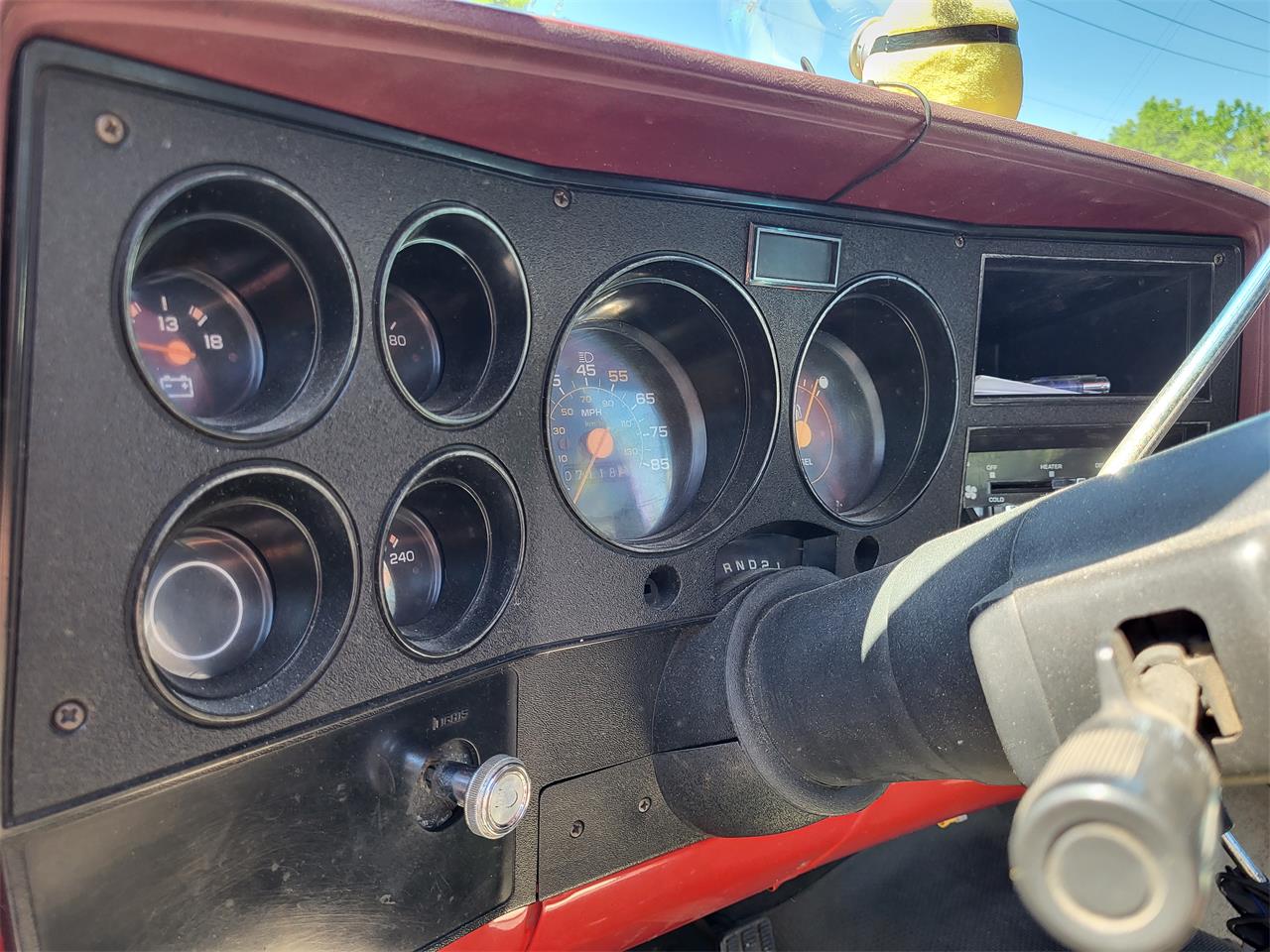 Chevrolet-Pickup-1987-Red-Red-12