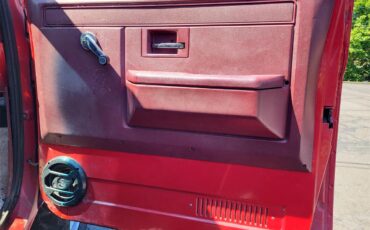 Chevrolet-Pickup-1987-Red-Red-8