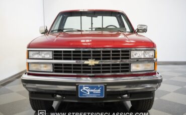Chevrolet-Pickup-1990-Red-Crimson-Gray-15