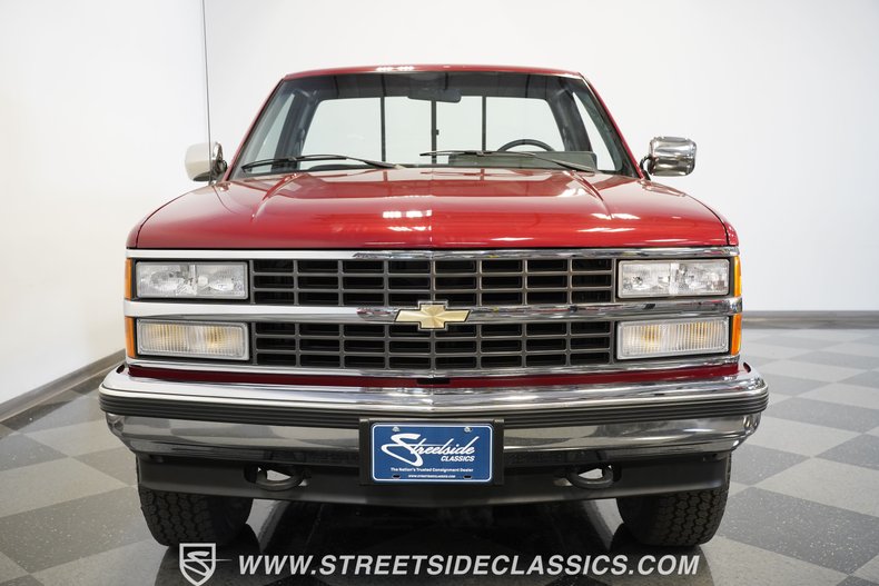 Chevrolet-Pickup-1990-Red-Crimson-Gray-15