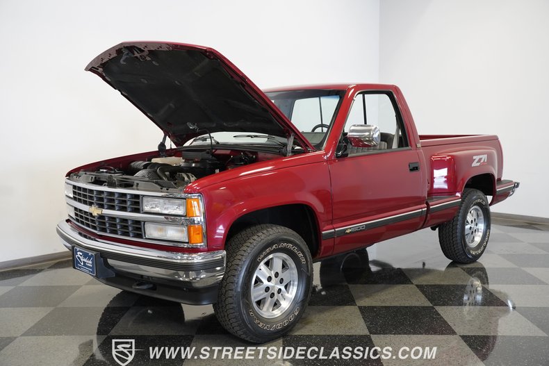 Chevrolet-Pickup-1990-Red-Crimson-Gray-27