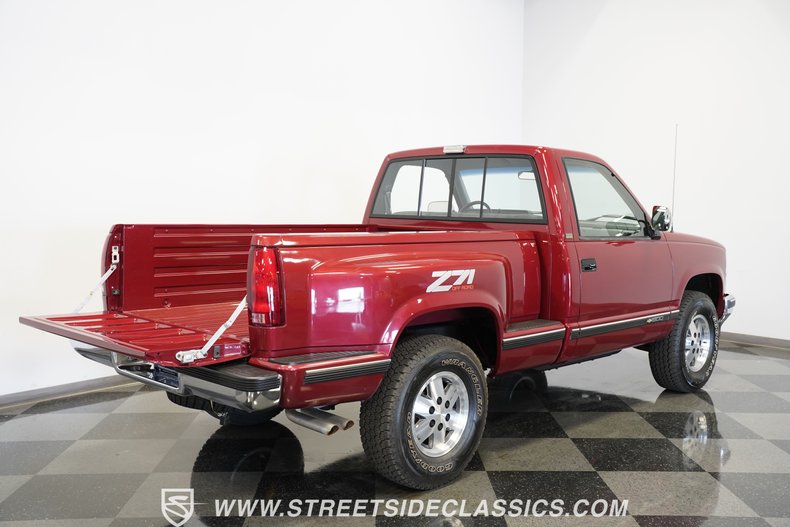 Chevrolet-Pickup-1990-Red-Crimson-Gray-29