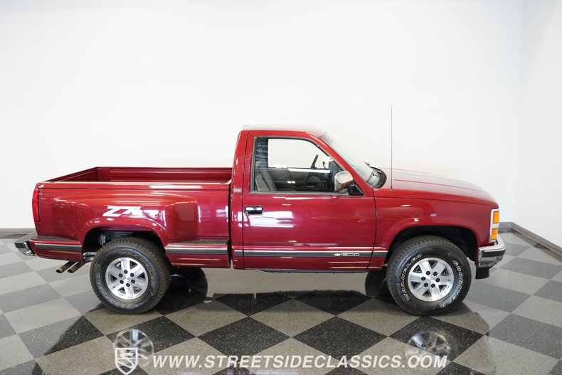 Chevrolet-Pickup-1990-Red-Crimson-Gray-33
