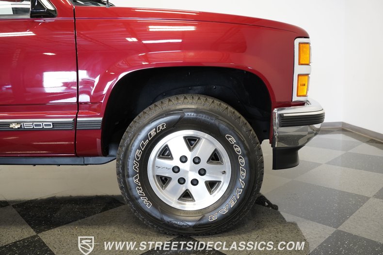 Chevrolet-Pickup-1990-Red-Crimson-Gray-37