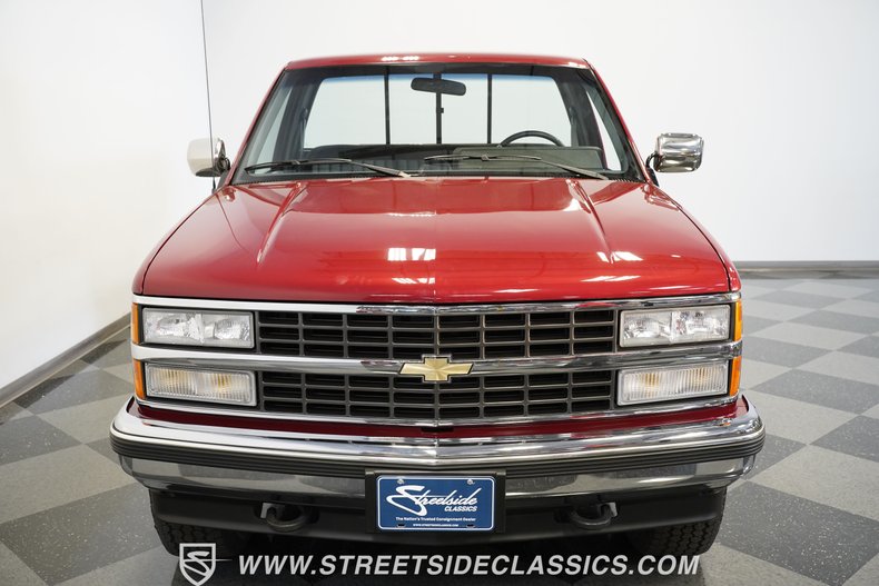 Chevrolet-Pickup-1990-Red-Crimson-Gray-4