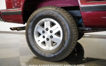 Chevrolet-Pickup-1990-Red-Crimson-Gray-40